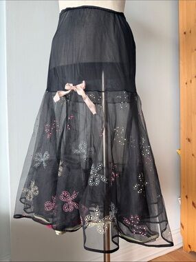 Vintage Black Mesh A-Line crinoline slip skirt with textured bows